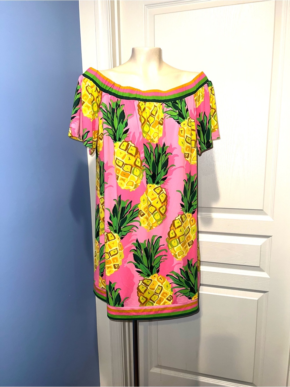 Trina Turk Kelso Pink Pineapple Off-Shoulder Dress size L - Picture 2 of 11
